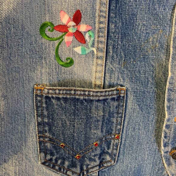 Vintage Levi's Women's Fresh Produce Denim Vest Size L Floral Embroidery Boho - Picture 6 of 13